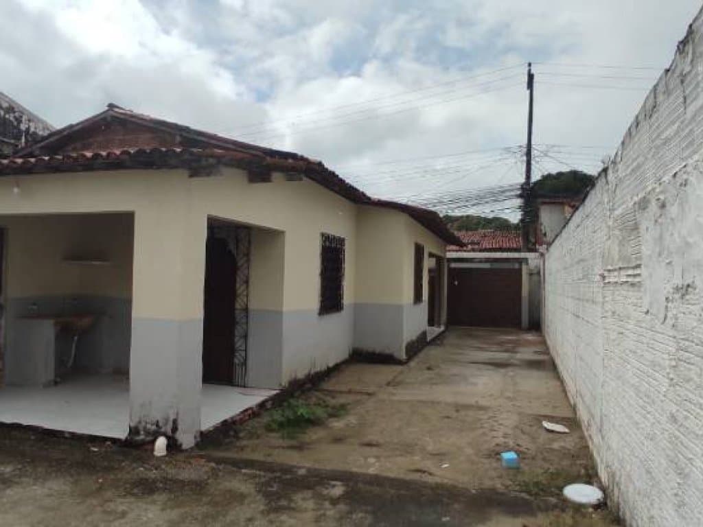 Foto 19 de 41: Casa em leilão em Fortaleza - CE, bairro Guajeru — Casa 86 m² - Guajeru - Fortaleza - CE