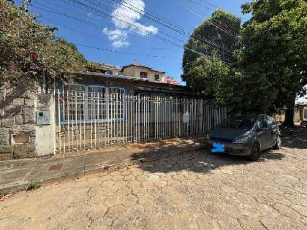 Foto 7 de 9: Casa em leilão em Lavras - MG, bairro Centenário — Casa 227 m² - Centenário - Lavras - MG