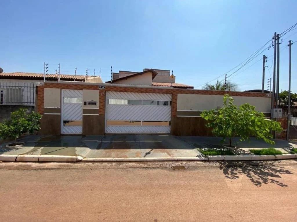 Foto 1 de 15: Casa em leilão em Cuiabá - MT, bairro Parque Atalaia — Casa 345 m² - Parque Atalaia - Cuiabá - MT