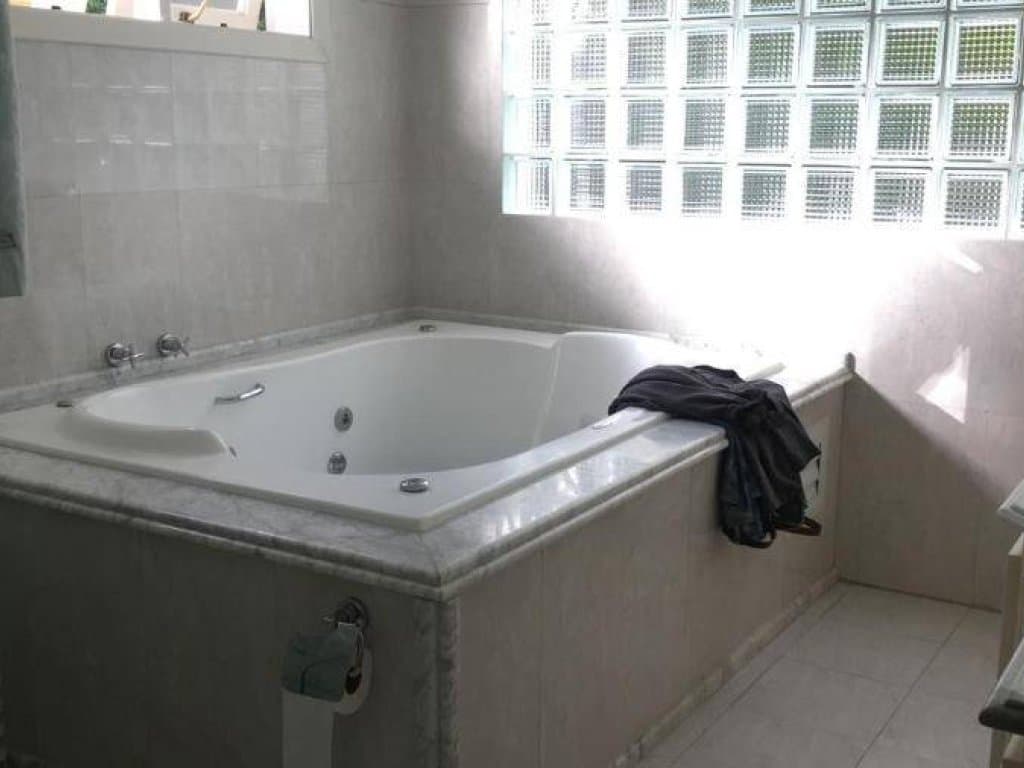 Foto 6 de 19: Casa em leilão em Jandira - SP, bairro Parque Nova Jandira — Casa em Condomínio 447 m² (01 vaga) - Parque Nova Jandira - Jandira - SP