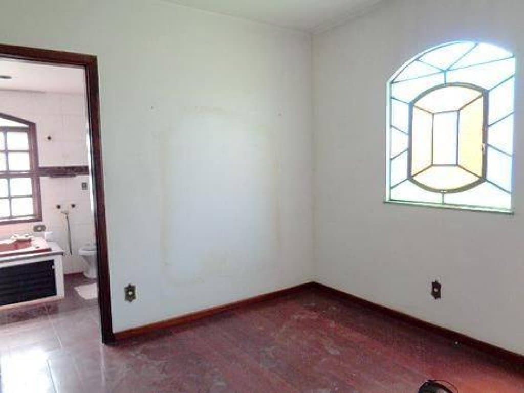 Foto 9 de 15: Casa em leilão em Rio De Janeiro - RJ, bairro Vila Valqueire — Casa 278 m² - Vila Valqueire - Rio de Janeiro - RJ