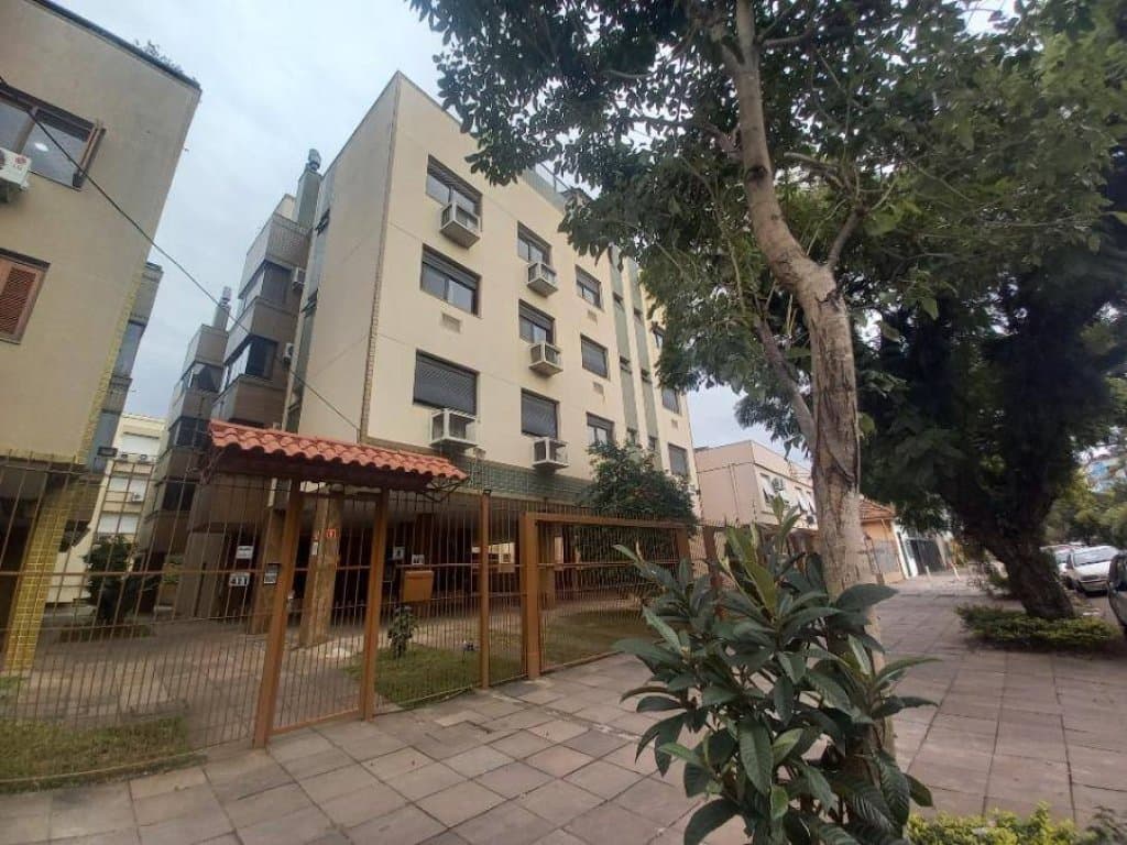 Foto 2 de 13: Apartamento em leilão em Porto Alegre - RS, bairro São Geraldo — Apartamento 179 m² (02 vagas) - São Geraldo - Porto Alegre - RS