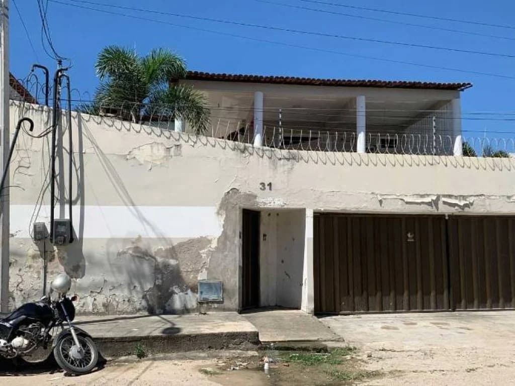 Foto 35 de 35: Casa em leilão em Fortaleza - CE, bairro Lagoa Redonda — Casa 378 m² - Lagoa Redonda - Fortaleza - CE