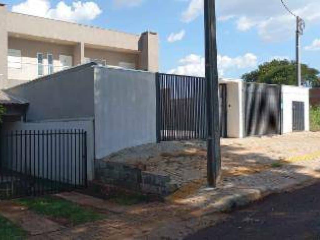 Foto 5 de 10: Casa em leilão em Foz Do Iguaçu - PR — Casa, em Condomínio, 1 Vaga(S) de Garagem