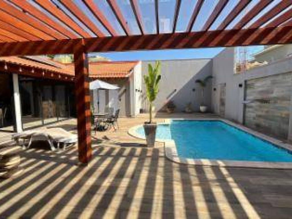 Foto 2 de 16: Casa em leilão em Catanduva - SP, bairro Jardim do Bosque — Casa, Padrão, 2 Vaga(S) de Garagem