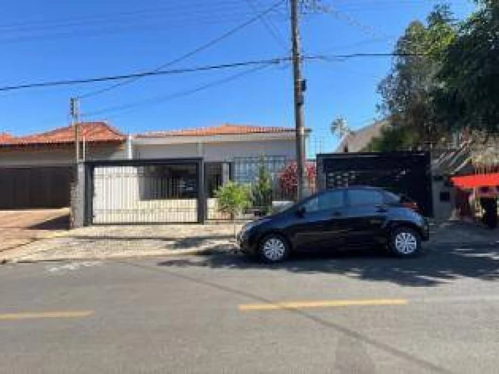 Foto 1 de 16: Casa em leilão em Catanduva - SP, bairro Jardim do Bosque — Casa, Padrão, 2 Vaga(S) de Garagem