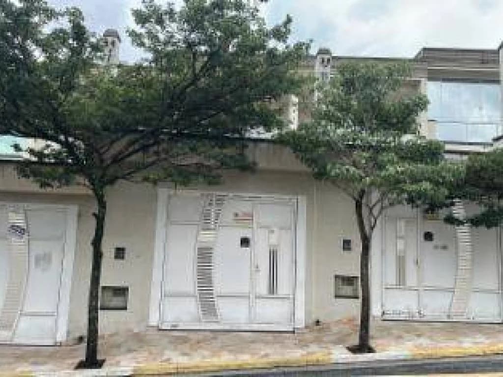Foto 1 de 10: Casa em leilão em São Paulo - SP, bairro Jardim Mariliza — Casa, Padrão, 1 Vaga(S) de Garagem