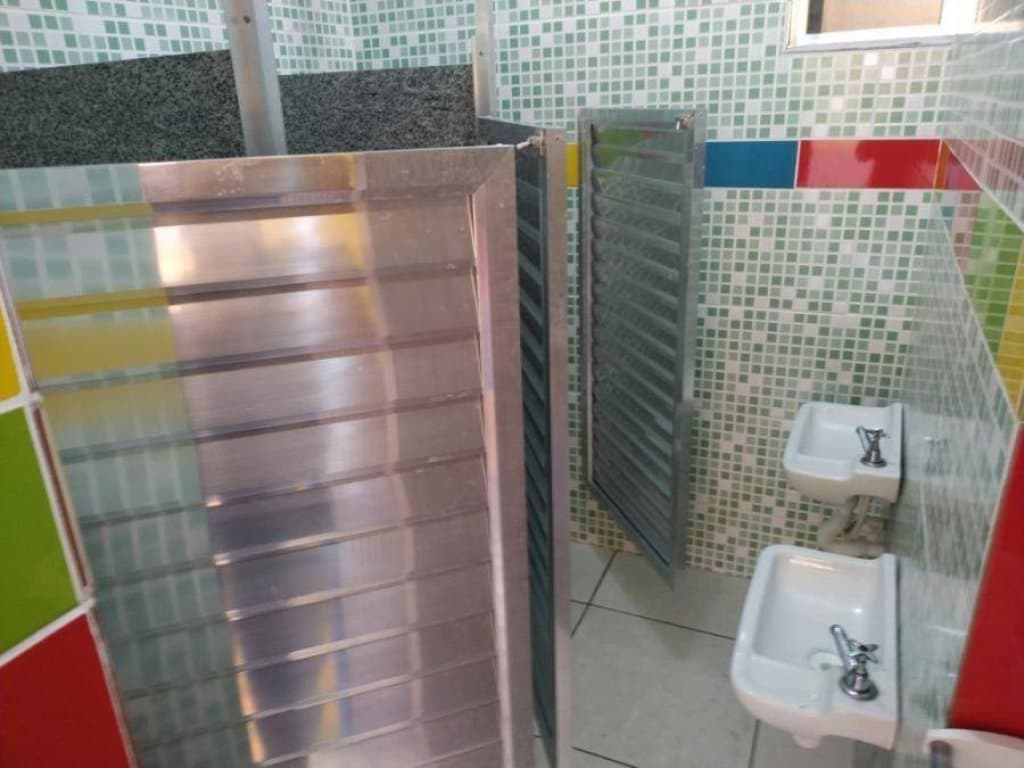 Foto 26 de 53: Casa em leilão em Duque De Caxias - RJ — Casa, em Condomínio, 1 Vaga(S) de Garagem