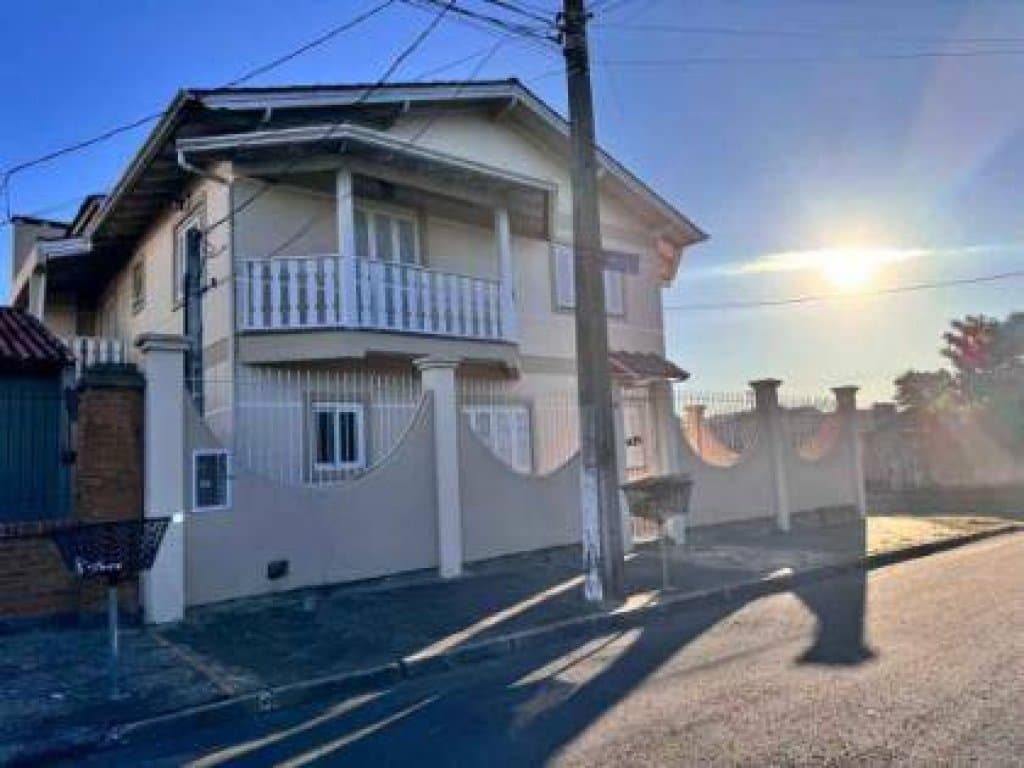 Foto 25 de 98: Casa em leilão em Canoas - RS, bairro Estradaância Velha — Casa, Padrão, 1 Vaga(S) de Garagem