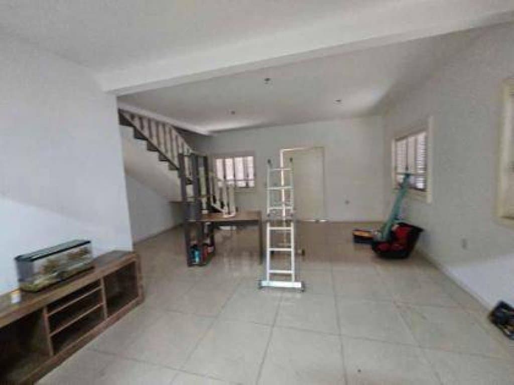 Foto 27 de 98: Casa em leilão em Canoas - RS, bairro Estradaância Velha — Casa, Padrão, 1 Vaga(S) de Garagem