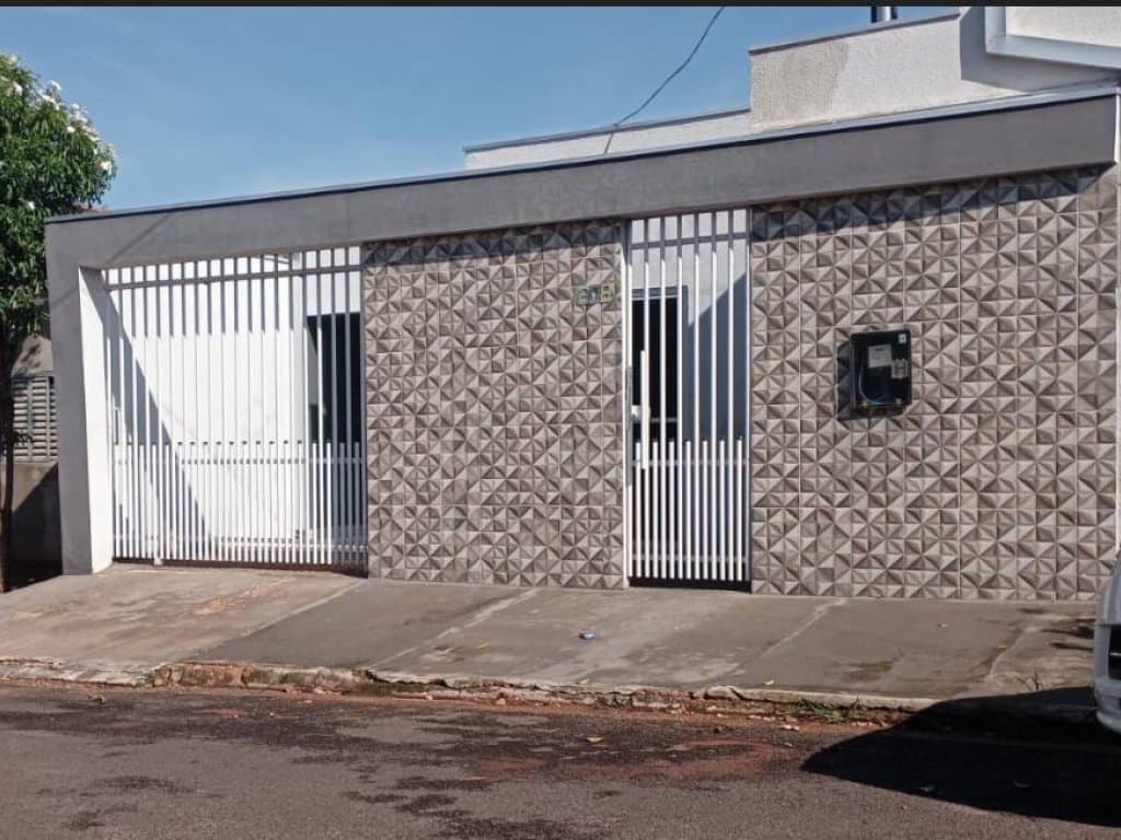 Foto 10 de 19: Casa em leilão em Arenápolis - MT, bairro Bela Vista — Casa, Padrão, 1 Vaga(S) de Garagem