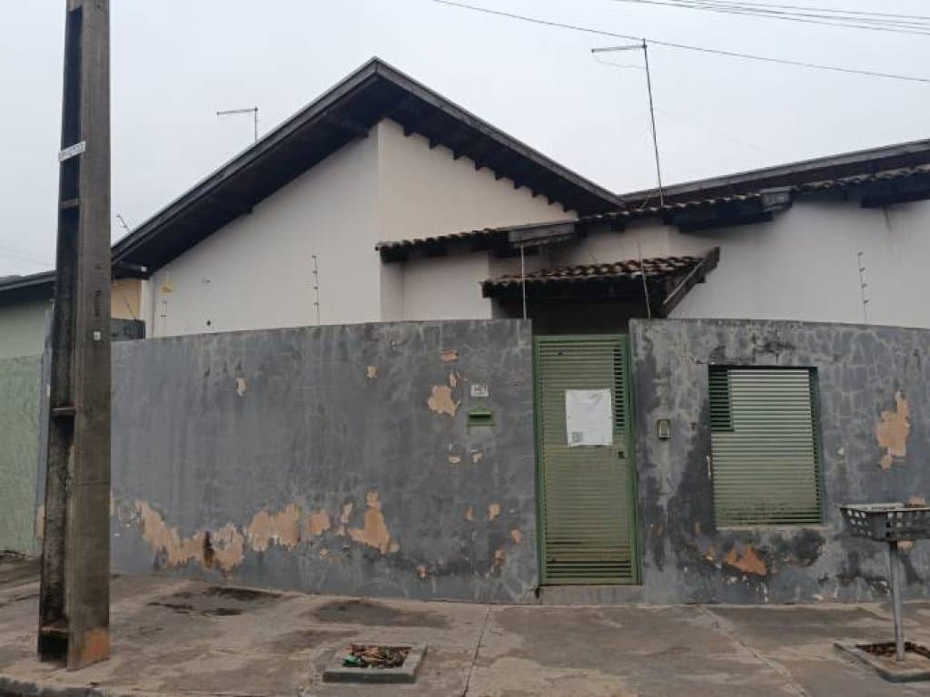 Foto 1 de 18: Casa em leilão em Votuporanga - SP — Casa, Padrão, 0 Vaga(S) de Garagem