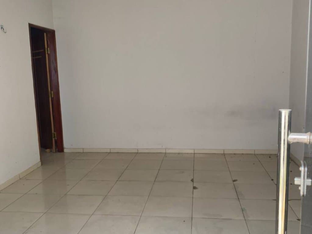 Foto 40 de 58: Casa em leilão em Santa Inês - MA, bairro Santa Filomena — Casa, Padrão, 1 Vaga(S) de Garagem
