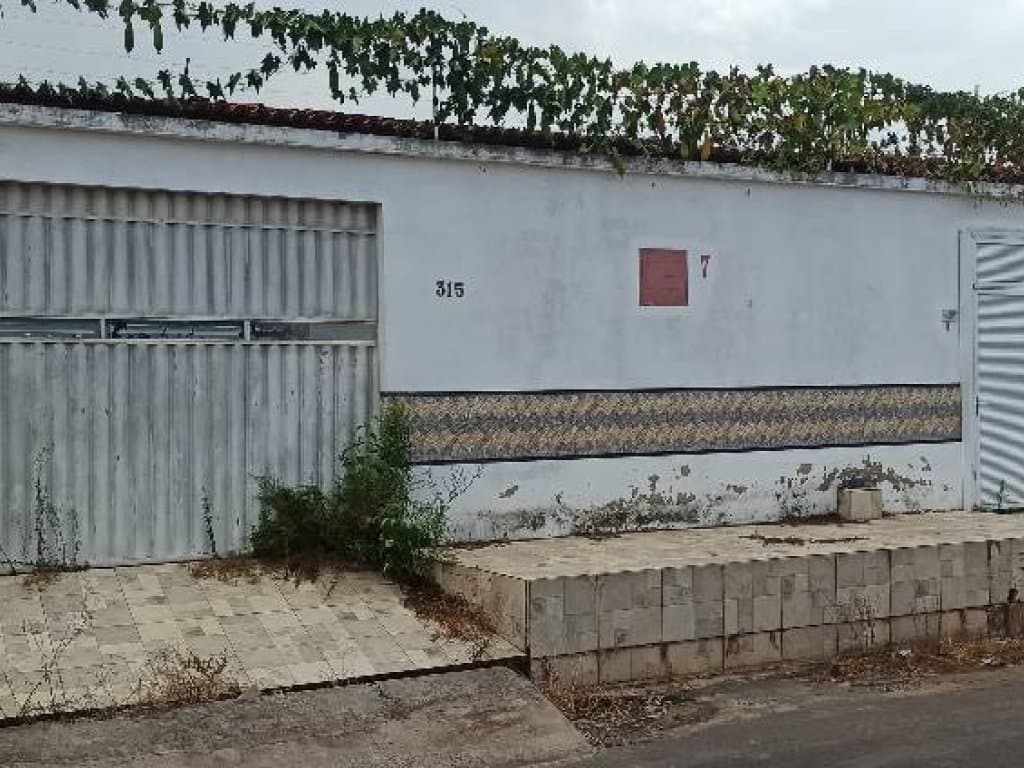 Foto 39 de 58: Casa em leilão em Santa Inês - MA, bairro Santa Filomena — Casa, Padrão, 1 Vaga(S) de Garagem