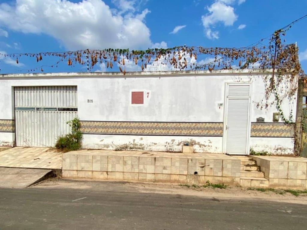 Foto 56 de 58: Casa em leilão em Santa Inês - MA, bairro Santa Filomena — Casa, Padrão, 1 Vaga(S) de Garagem