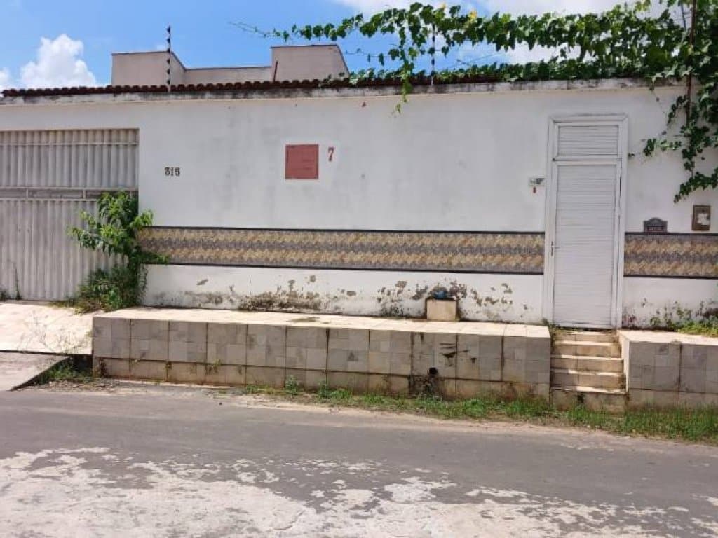 Foto 17 de 58: Casa em leilão em Santa Inês - MA, bairro Santa Filomena — Casa, Padrão, 1 Vaga(S) de Garagem