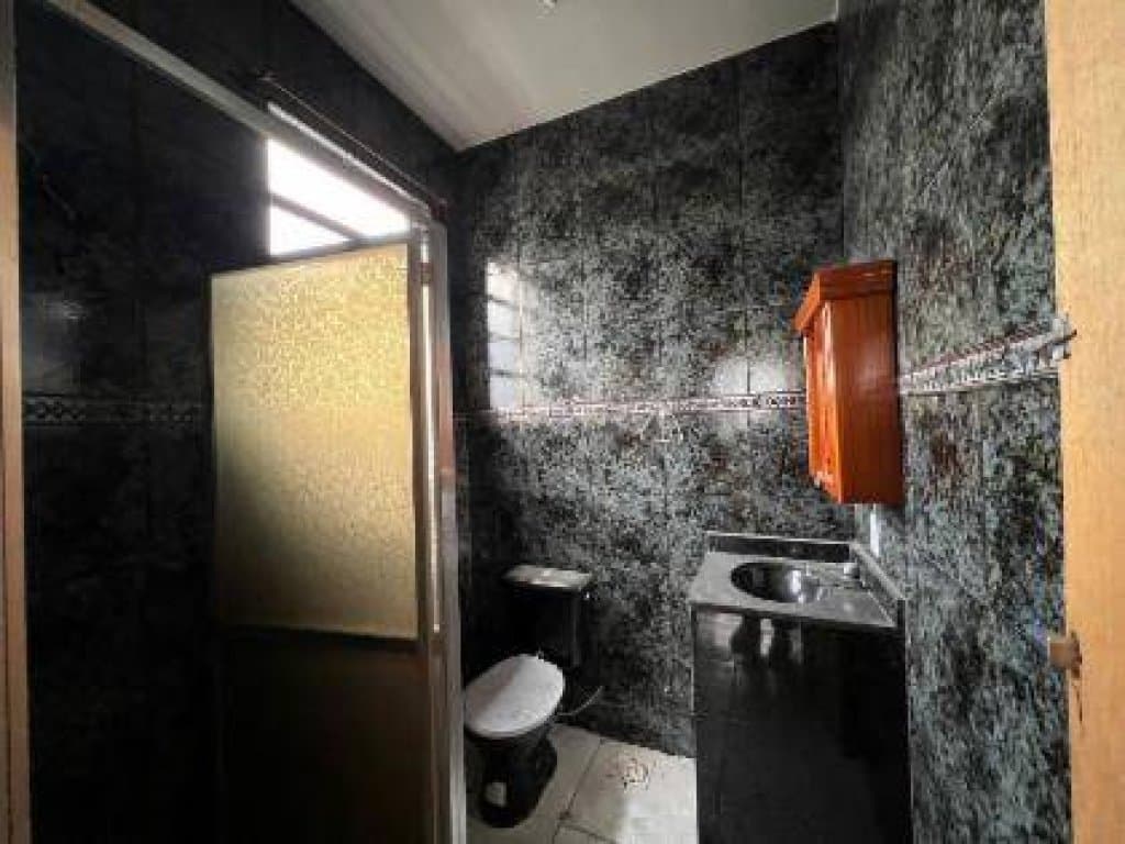 Foto 13 de 22: Casa em leilão em São João De Meriti - RJ, bairro Parque São Nicolau — Casa, Padrão, 0 Vaga(S) de Garagem