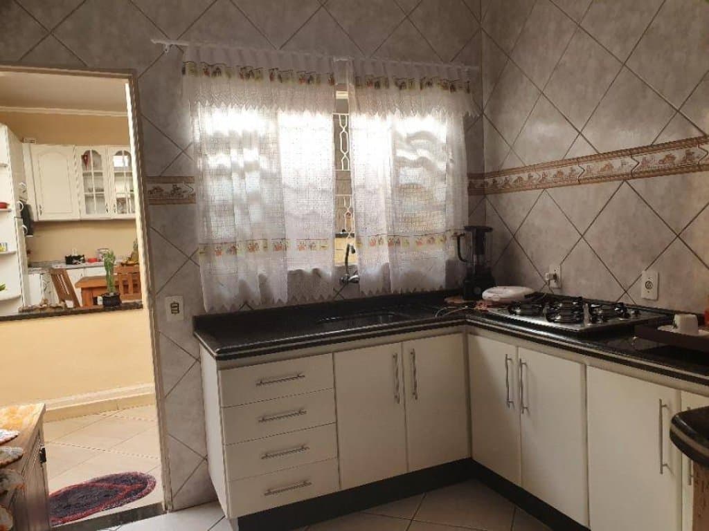 Foto 10 de 24: Casa em leilão em Marília - SP — Casa, Padrão, 2 Vaga(S) de Garagem