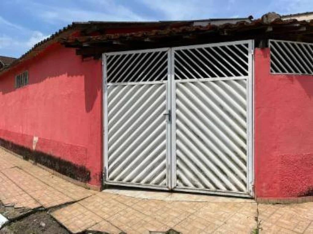 Foto 1 de 9: Casa em leilão em Itariri - SP, bairro Jardim Comendador — Casa, Padrão, 3 Vaga(S) de Garagem