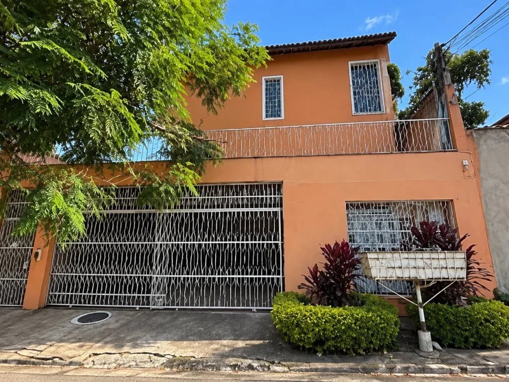 Foto 1 de 4: Casa em leilão em Rio De Janeiro - RJ, bairro Freguesia de Jacarepaguá — Casa 85 m² - Freguesia de Jacarepaguá - Rio de Janeiro - RJ