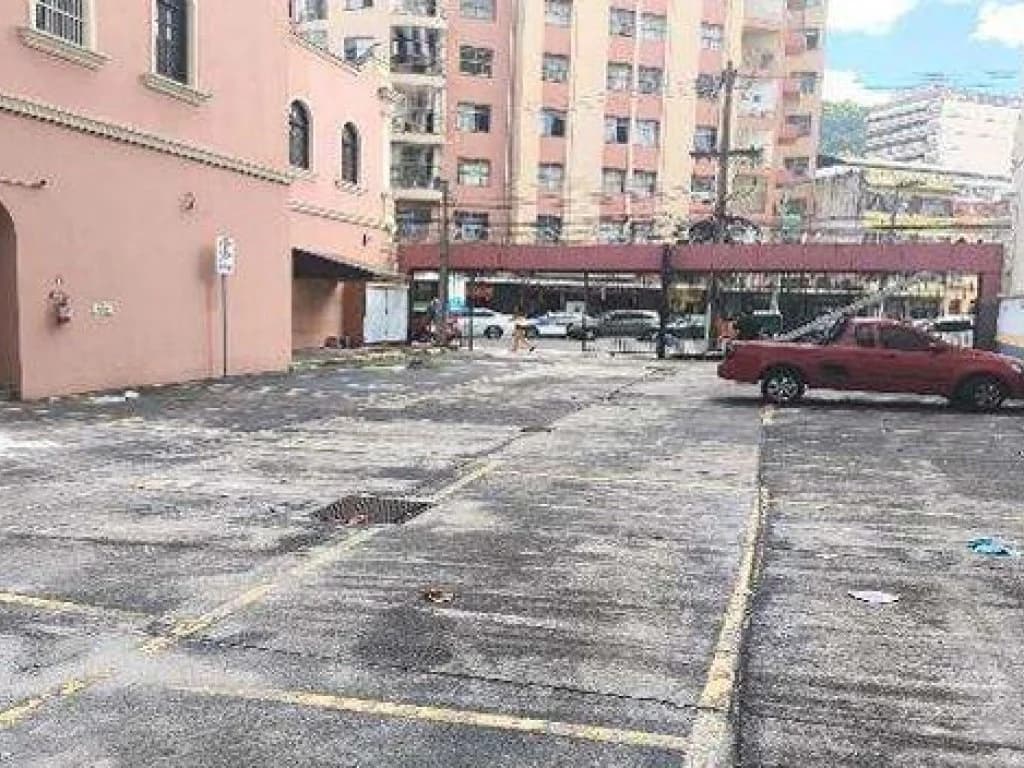 Foto 12 de 16: Comercial em leilão em Vitória - ES, bairro Centro — Prédio Comercial 1.367 m² - Centro - Vitória - ES