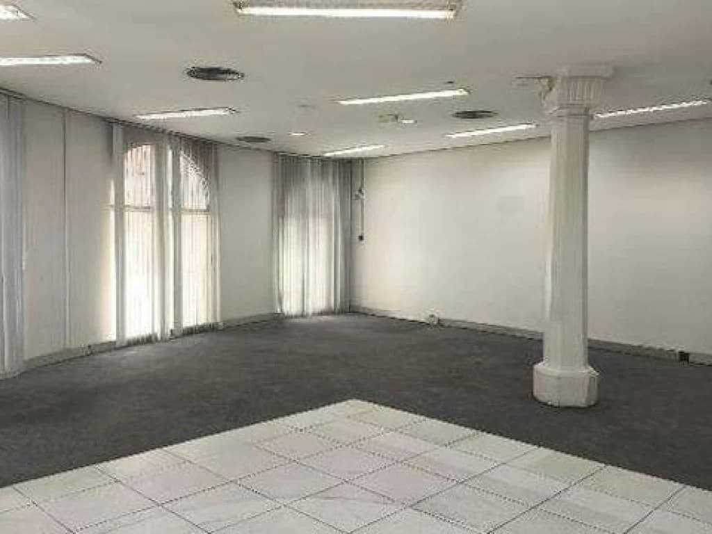 Foto 4 de 16: Comercial em leilão em Vitória - ES, bairro Centro — Prédio Comercial 1.367 m² - Centro - Vitória - ES