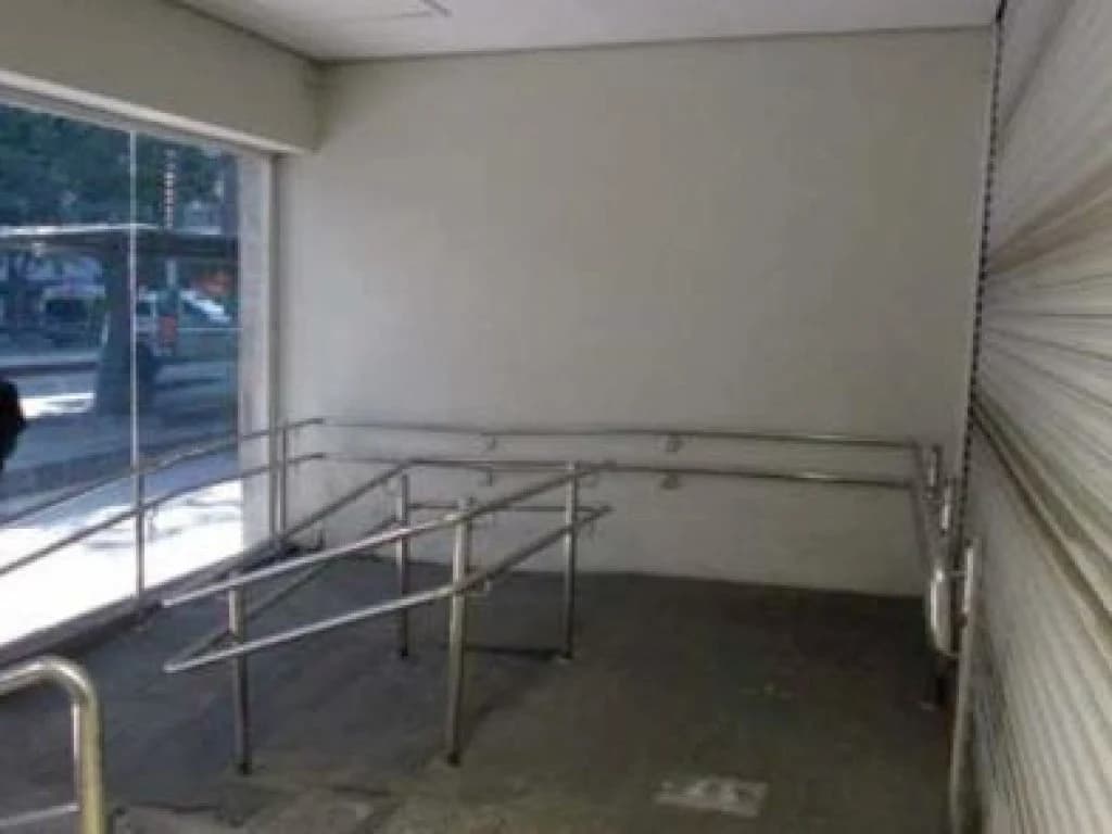 Foto 2 de 11: Comercial em leilão em Rio De Janeiro - RJ, bairro Centro — Imóvel Comercial 648 m² (privativa + comum) (Loja A) - Centro - Rio de Janeiro - RJ
