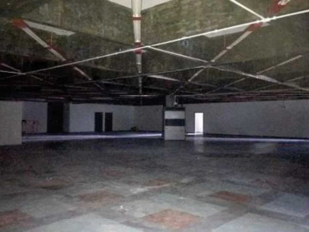 Foto 6 de 15: Comercial em leilão em Umuarama - PR, bairro Centro — Prédio Comercial 4.802 m² - Centro - Umuarama - PR