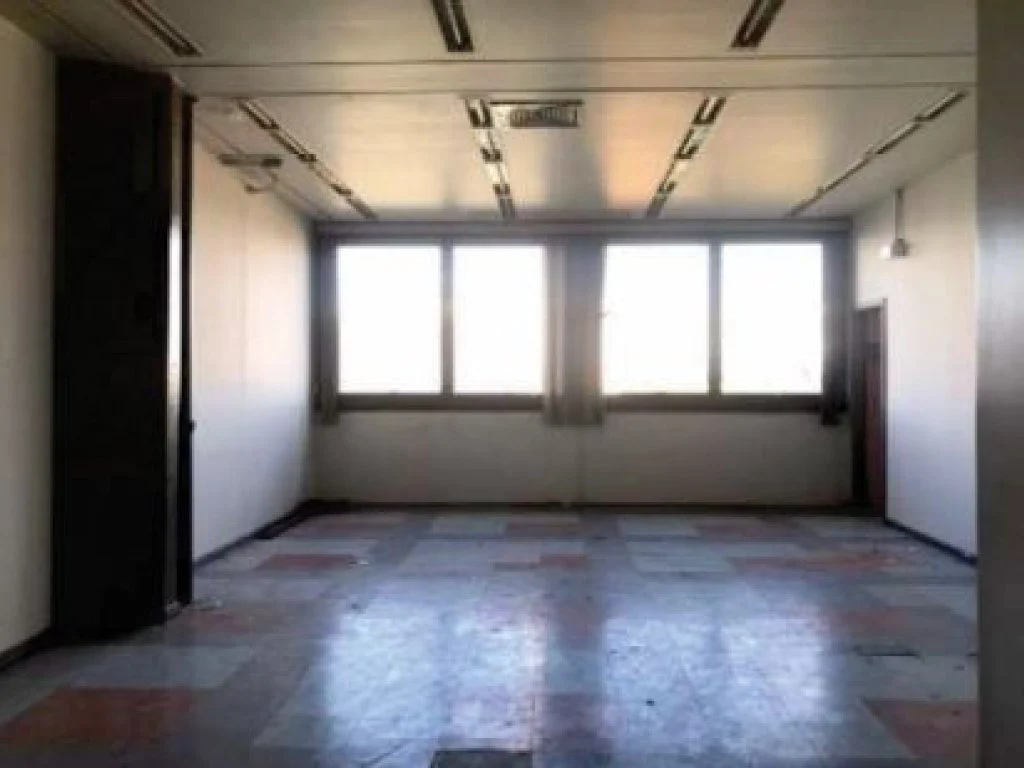 Foto 9 de 15: Comercial em leilão em Umuarama - PR, bairro Centro — Prédio Comercial 4.802 m² - Centro - Umuarama - PR