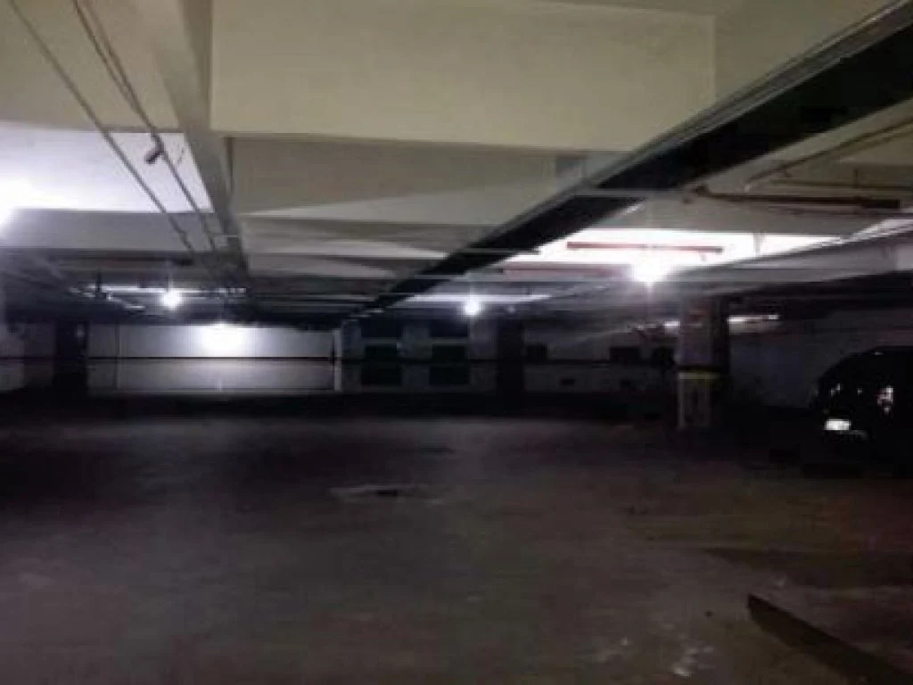 Foto 13 de 15: Comercial em leilão em Umuarama - PR, bairro Centro — Prédio Comercial 4.802 m² - Centro - Umuarama - PR