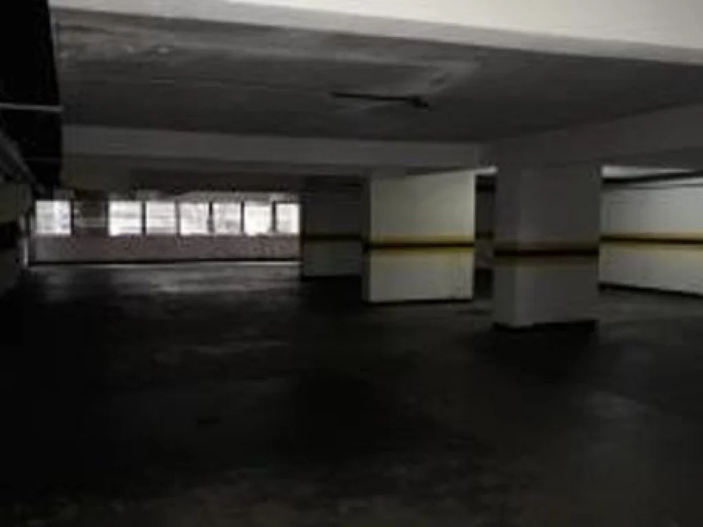 Foto 4 de 6: Comercial em leilão em Curitiba - PR, bairro Bigorrilho — Loja 614 m² (23 vagas) - Bigorrilho - Curitiba - PR