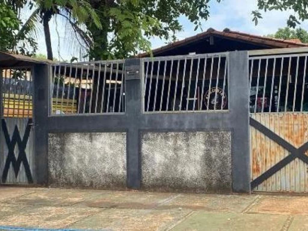 Foto 2 de 5: Comercial em leilão em Palmas - TO, bairro Setor Sudeste — Galpão 828 m² (área construída) e 2.009 m² (terreno) - Setor Sudeste - Palmas - TO