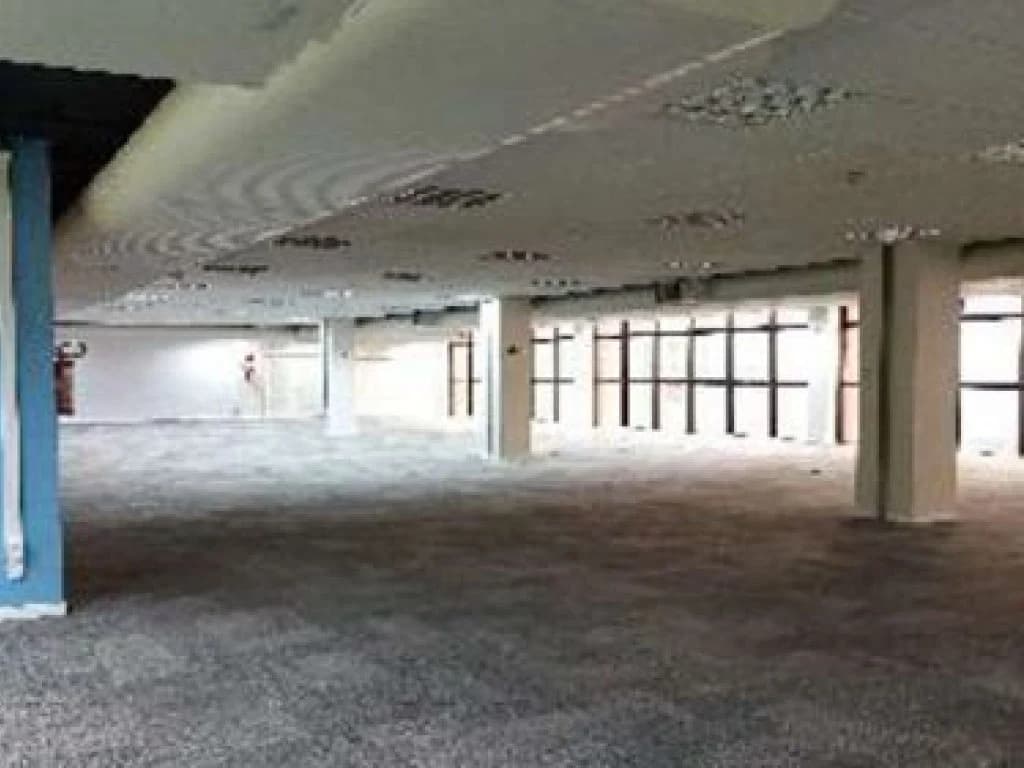 Foto 7 de 24: Comercial em leilão em Porto Alegre - RS, bairro Centro Histórico — Salas Comerciais (07 vagas) - Centro Histórico - Porto Alegre - RS