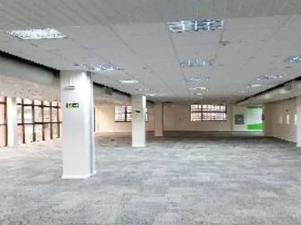 Foto 6 de 24: Comercial em leilão em Porto Alegre - RS, bairro Centro Histórico — Salas Comerciais (07 vagas) - Centro Histórico - Porto Alegre - RS