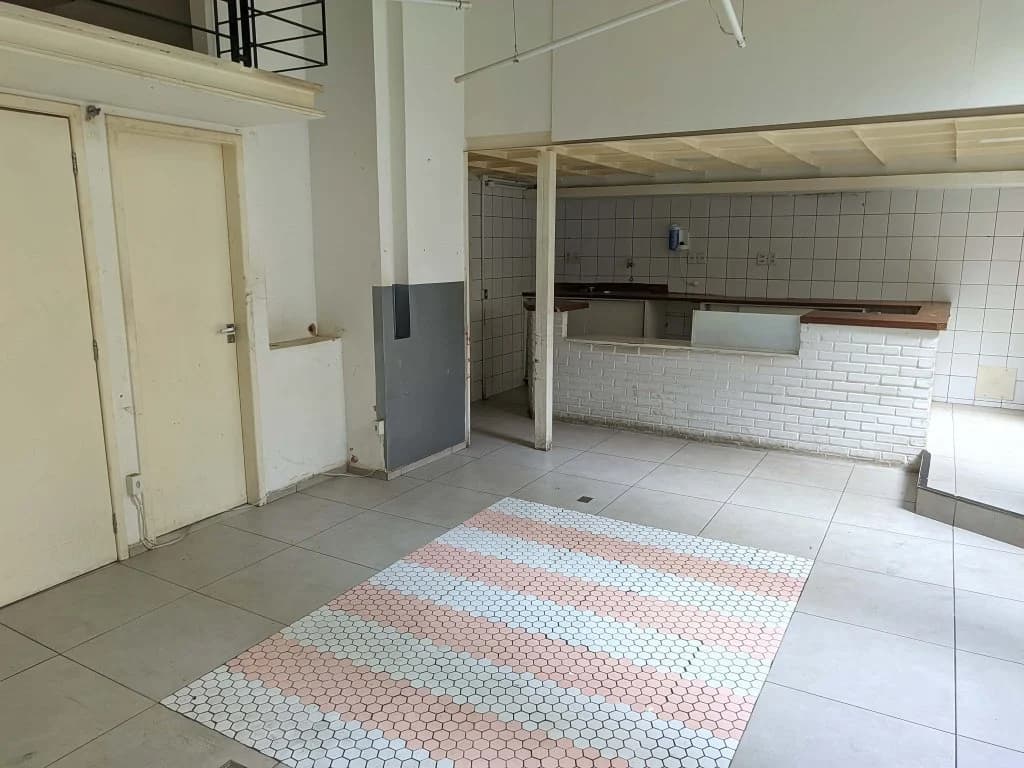 Foto 10 de 77: Comercial em leilão em Rio De Janeiro - RJ, bairro Copacabana — Imóvel Comercial 32 m² (privativa + comum) (Loja 105) - Copacabana - Rio de Janeiro - RJ