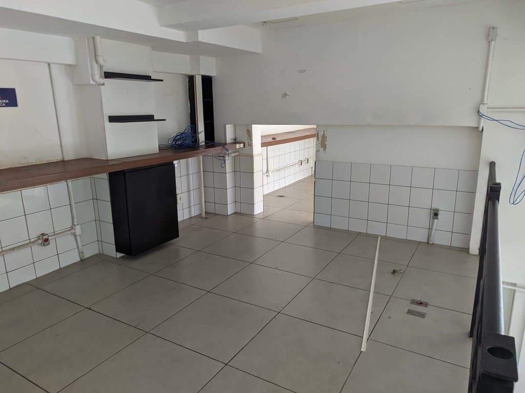 Foto 35 de 77: Comercial em leilão em Rio De Janeiro - RJ, bairro Copacabana — Imóvel Comercial 32 m² (privativa + comum) (Loja 105) - Copacabana - Rio de Janeiro - RJ