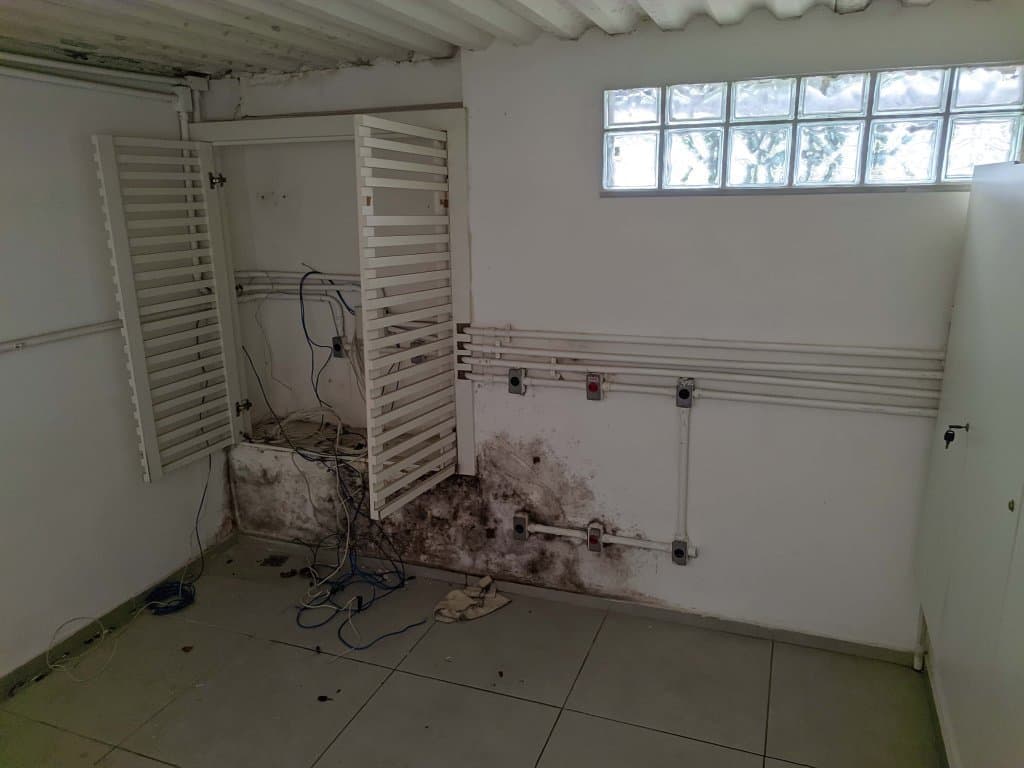 Foto 58 de 77: Comercial em leilão em Rio De Janeiro - RJ, bairro Copacabana — Imóvel Comercial 32 m² (privativa + comum) (Loja 105) - Copacabana - Rio de Janeiro - RJ