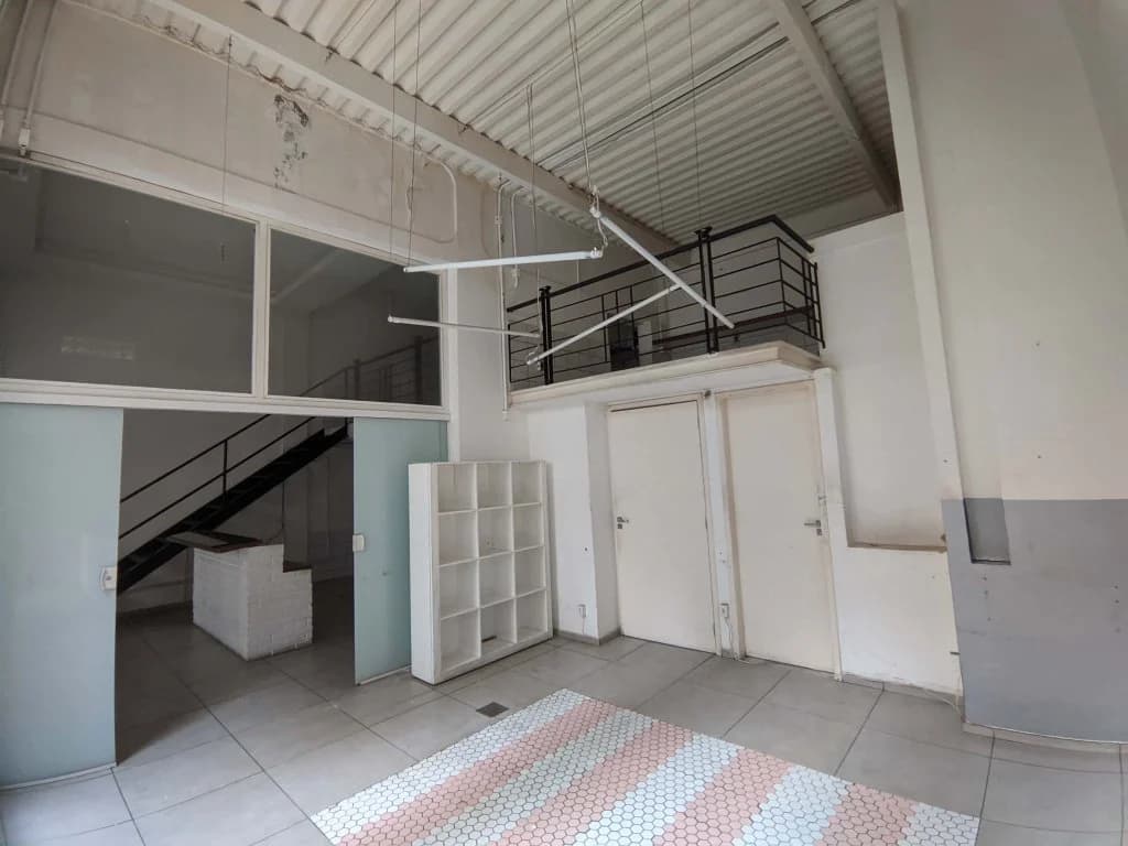 Foto 69 de 77: Comercial em leilão em Rio De Janeiro - RJ, bairro Copacabana — Imóvel Comercial 32 m² (privativa + comum) (Loja 105) - Copacabana - Rio de Janeiro - RJ