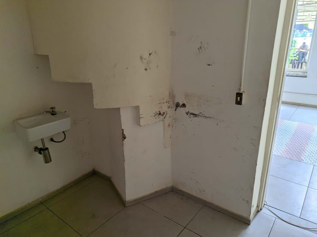 Foto 25 de 77: Comercial em leilão em Rio De Janeiro - RJ, bairro Copacabana — Imóvel Comercial 32 m² (privativa + comum) (Loja 105) - Copacabana - Rio de Janeiro - RJ