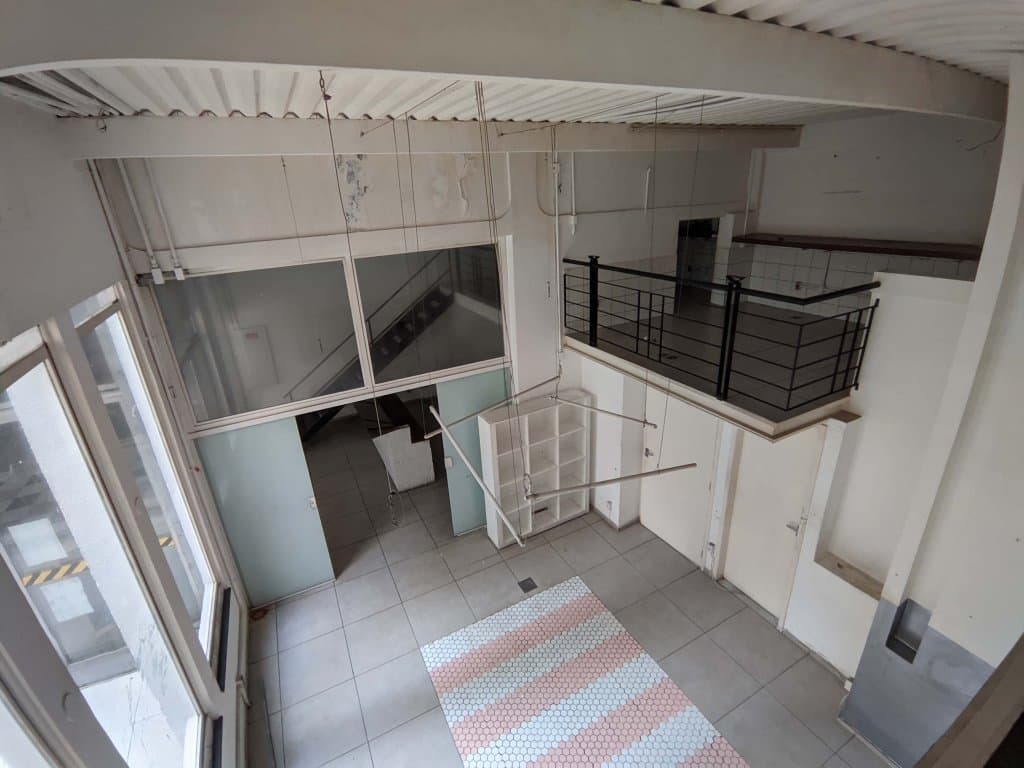 Foto 64 de 77: Comercial em leilão em Rio De Janeiro - RJ, bairro Copacabana — Imóvel Comercial 32 m² (privativa + comum) (Loja 105) - Copacabana - Rio de Janeiro - RJ