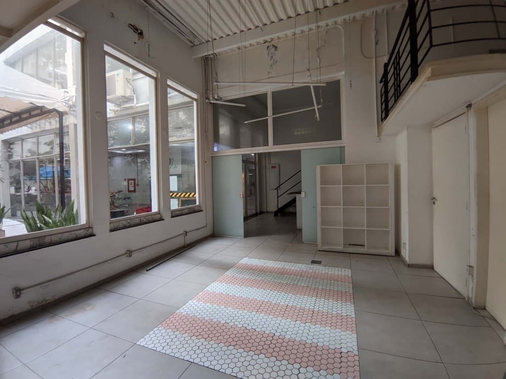 Foto 68 de 77: Comercial em leilão em Rio De Janeiro - RJ, bairro Copacabana — Imóvel Comercial 32 m² (privativa + comum) (Loja 105) - Copacabana - Rio de Janeiro - RJ