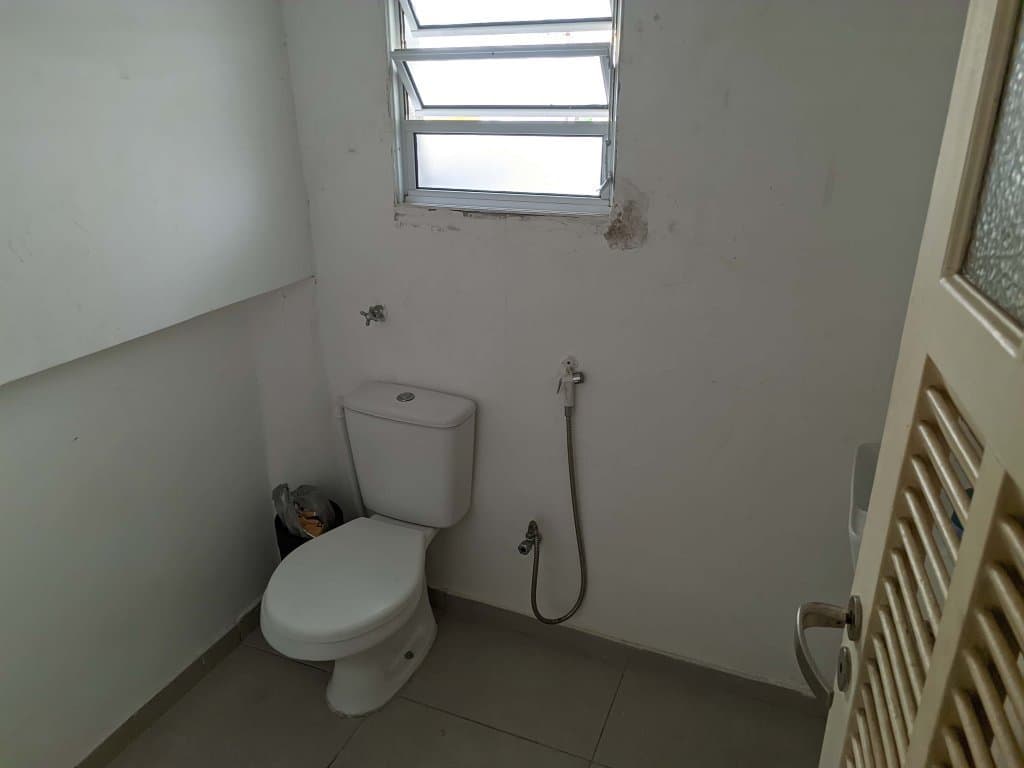Foto 50 de 77: Comercial em leilão em Rio De Janeiro - RJ, bairro Copacabana — Imóvel Comercial 32 m² (privativa + comum) (Loja 105) - Copacabana - Rio de Janeiro - RJ