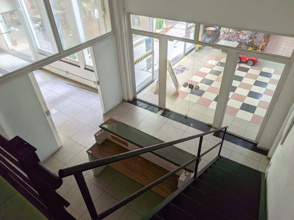 Foto 32 de 77: Comercial em leilão em Rio De Janeiro - RJ, bairro Copacabana — Imóvel Comercial 32 m² (privativa + comum) (Loja 105) - Copacabana - Rio de Janeiro - RJ