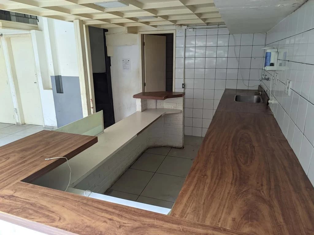 Foto 16 de 77: Comercial em leilão em Rio De Janeiro - RJ, bairro Copacabana — Imóvel Comercial 32 m² (privativa + comum) (Loja 105) - Copacabana - Rio de Janeiro - RJ