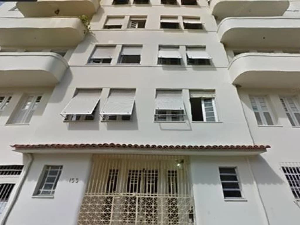 Apartamento em leilão em Rio De Janeiro - RJ, bairro Glória — Apartamento 44 m² - Rio de Janeiro-RJ - Rua Benjamim Constant, 155 - Apto. 11 - Glória