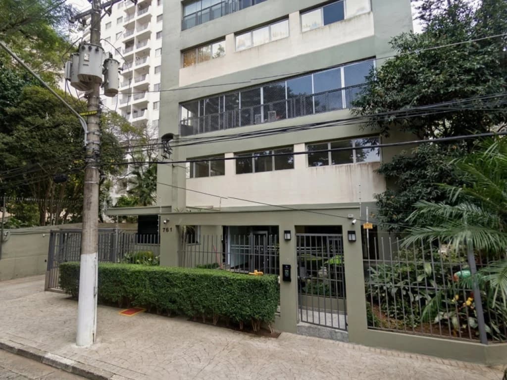 Foto 3 de 9: Apartamento em leilão em São Paulo - SP, bairro Santo Amaro — Apartamento 324 m² (02 Vagas) - próx. à Av. João Dias - Santo Amaro - São Paulo - SP