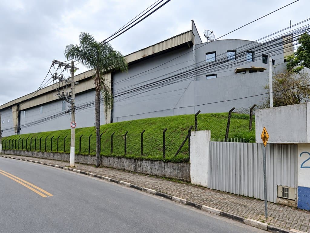 Foto 32 de 85: Comercial em leilão em Cajamar - SP, bairro Jardim Nova Cajamar — Galpão Industrial 3.721 m² (área construída) e 6.041 m² (terreno) - Jardim Nova Cajamar - Cajamar - SP