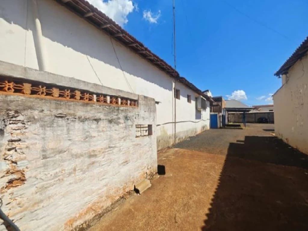 Foto 2 de 2: Comercial em leilão em Guaíra - SP, bairro Centro — Imóvel Comercial com 285 m² de área construída - Centro - Guaíra - SP
