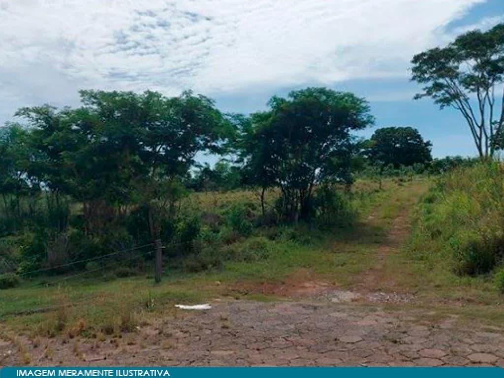 Foto 1 de 4: Terreno em leilão em Presidente Bernardes - SP — Terreno 5.362 m² - Loteamento Vila Carvalho - Presidente Bernardes - SP