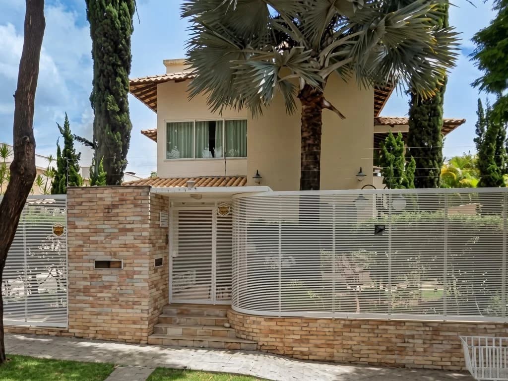 Foto 1 de 4: Casa em leilão em Belo Horizonte - MG, bairro São Luiz — Casa 929 m² - São Luiz - Belo Horizonte - MG